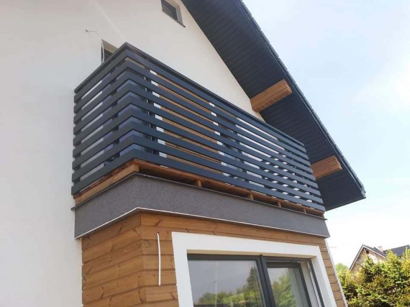 BUITEN METALEN BALUSTRADES 