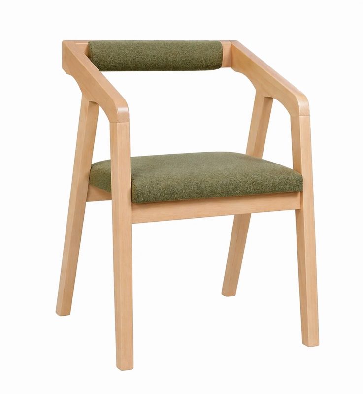 GESTOFFEERDE HOUTEN STOELEN 